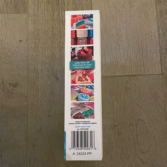 NWOT “Confections” Colorful Cupcakes Mega Puzzles 1000 Puzzle Pieces, Age 12+ - Picture 8 of 9